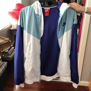 Nike Men’s Windbreaker